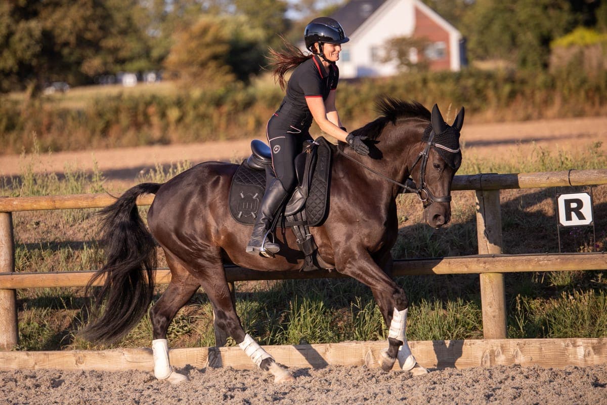 We love this picture of our sponsored rider Naomi and her horse Patrick <3